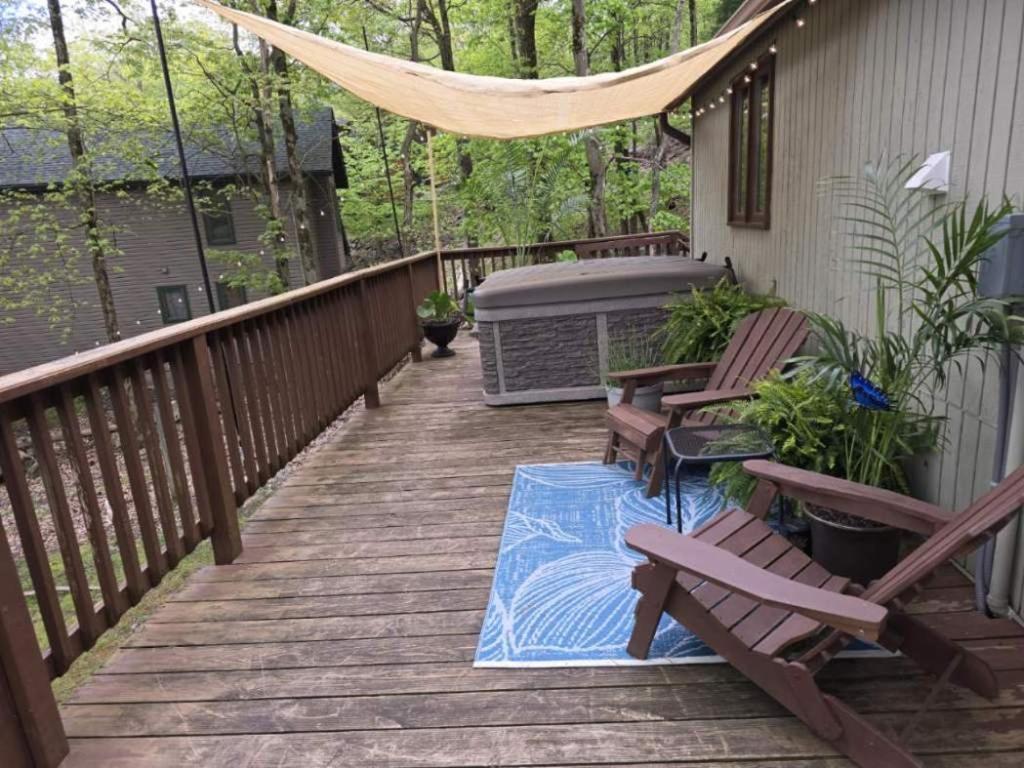 Pocono Mountain View Lake House In Lake Harmony Exterior foto